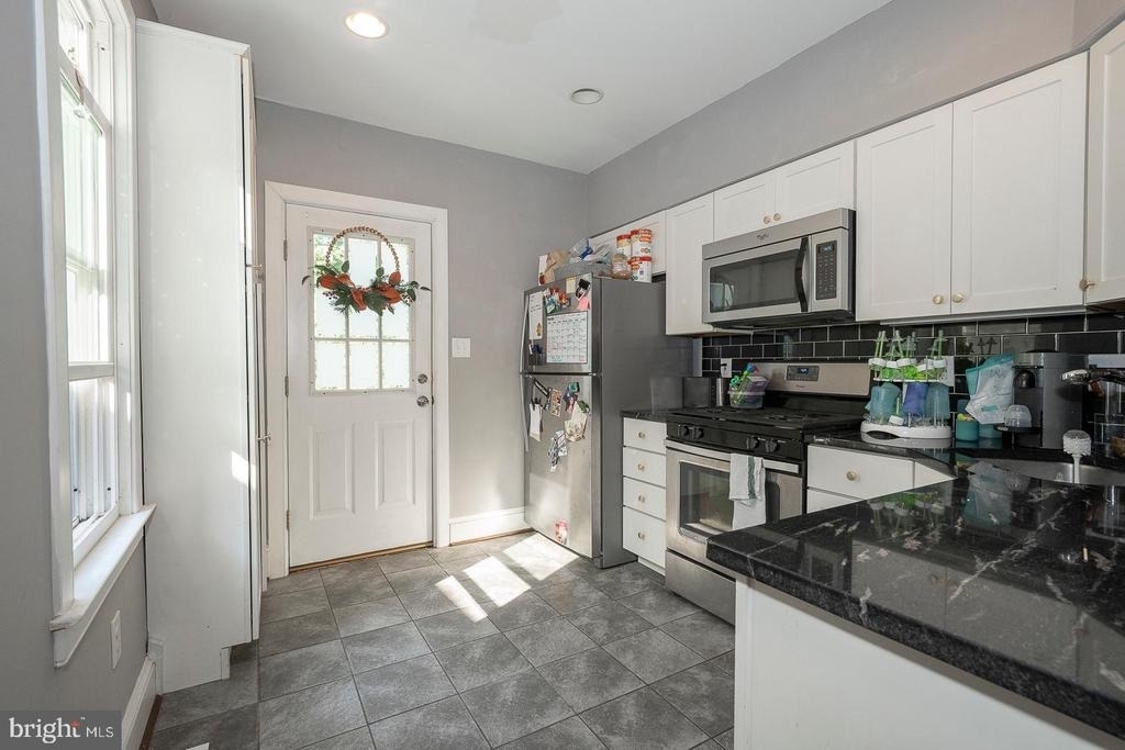 431 W Baltimore Avenue - Photo 10