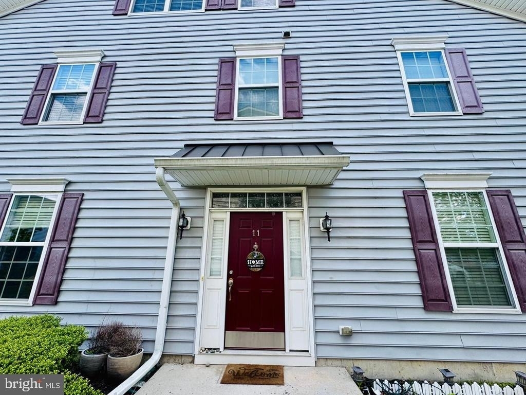 11 Morris Lane - Photo 1