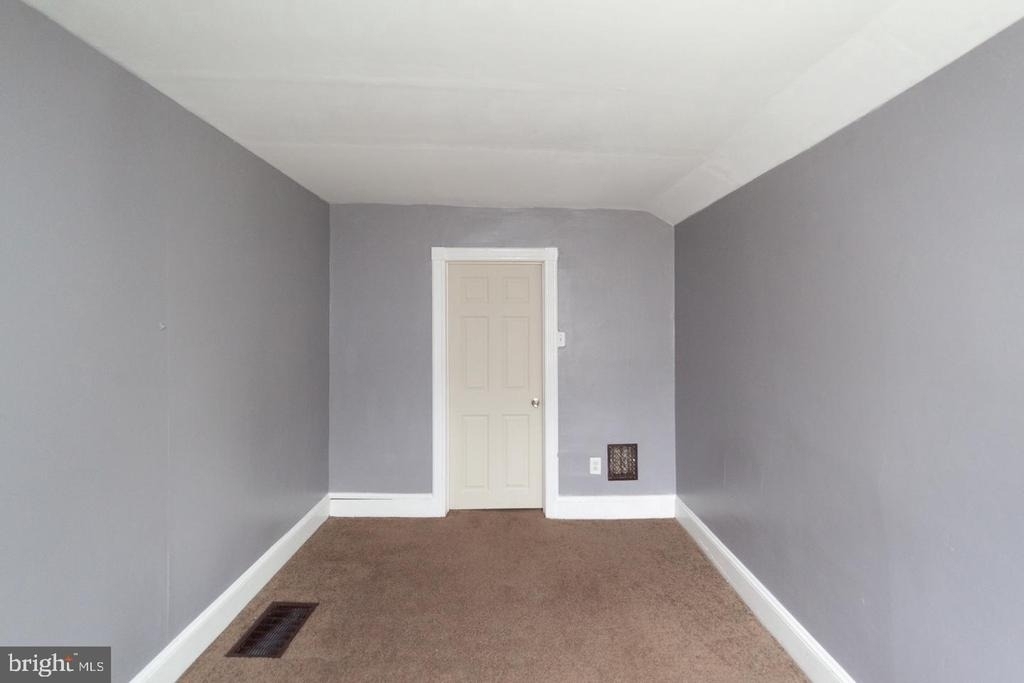 313 S Fairview Street - Photo 15