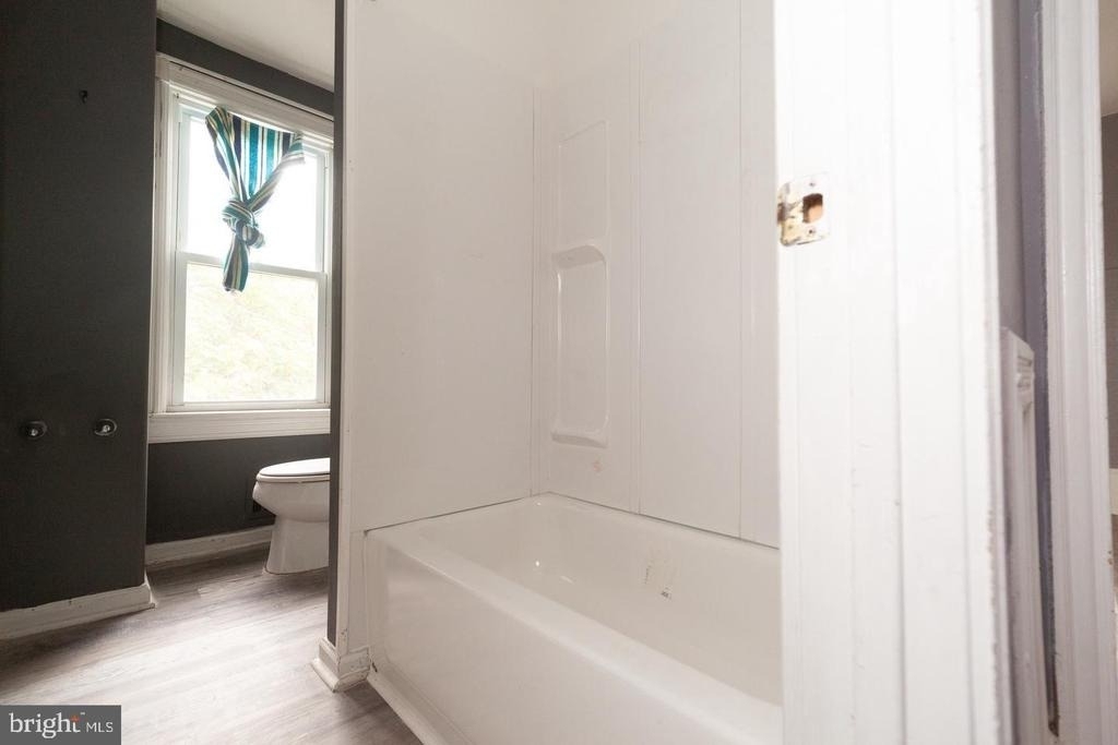 313 S Fairview Street - Photo 1