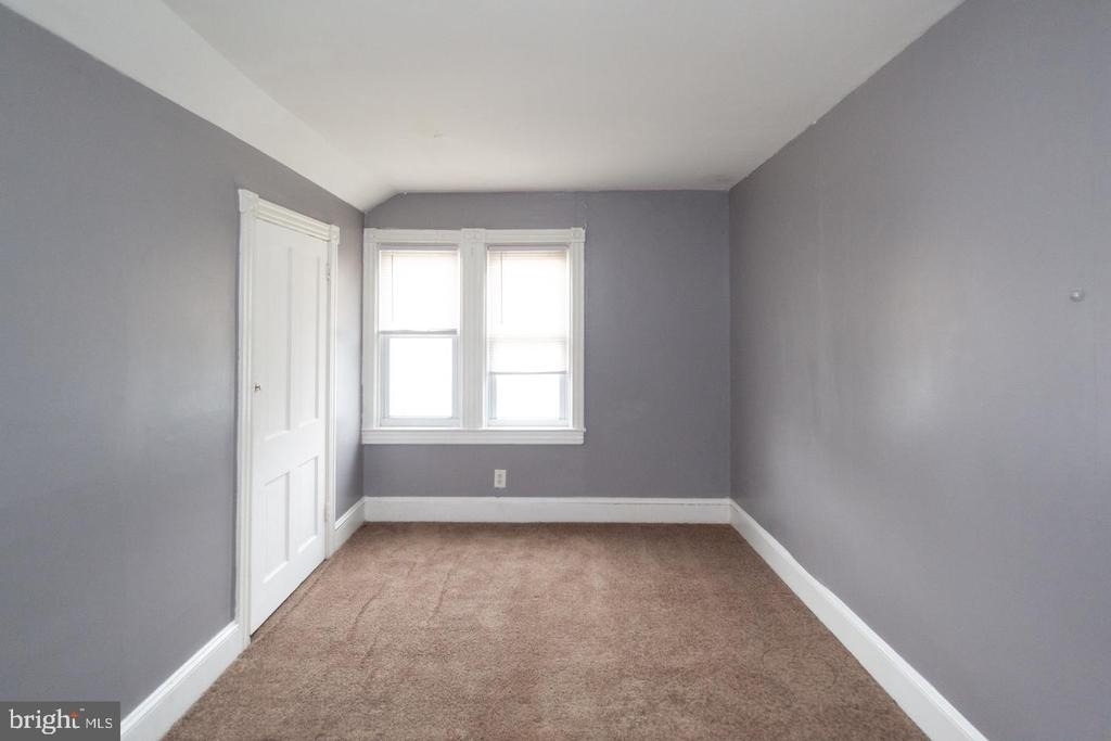 313 S Fairview Street - Photo 14