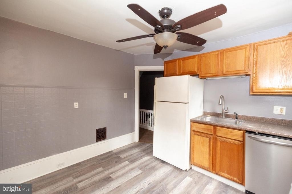 313 S Fairview Street - Photo 6