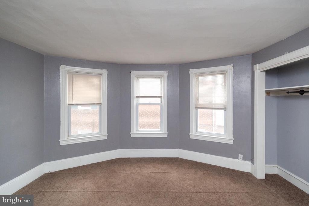 313 S Fairview Street - Photo 8