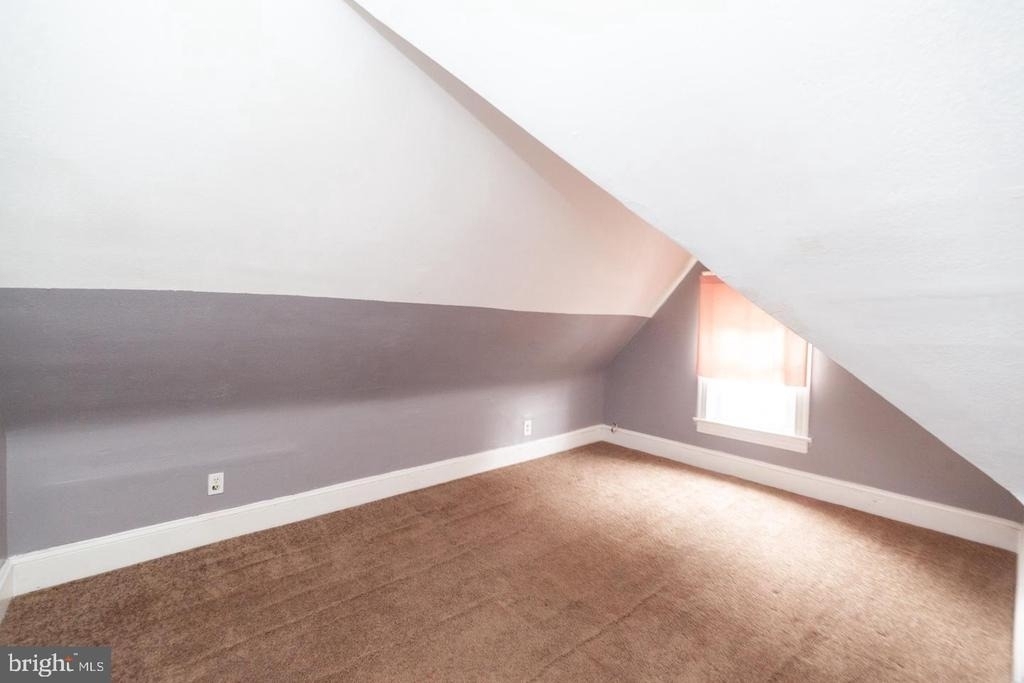 313 S Fairview Street - Photo 12