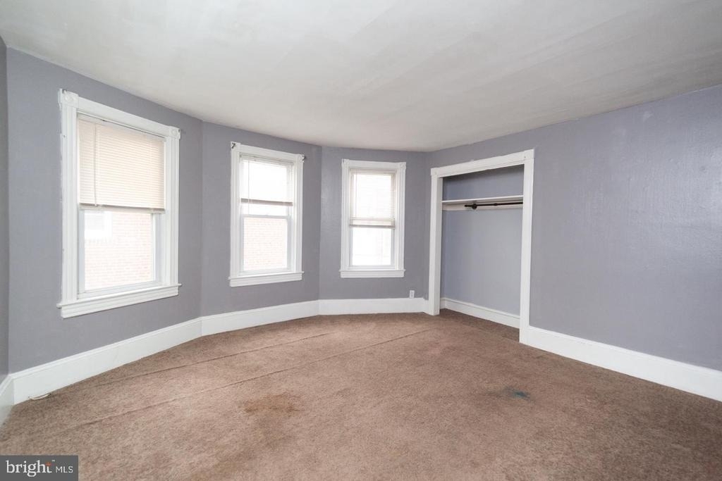 313 S Fairview Street - Photo 7