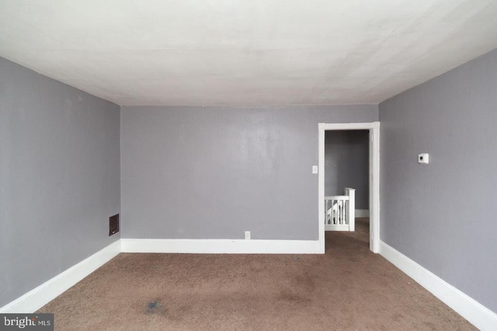 313 S Fairview Street - Photo 9