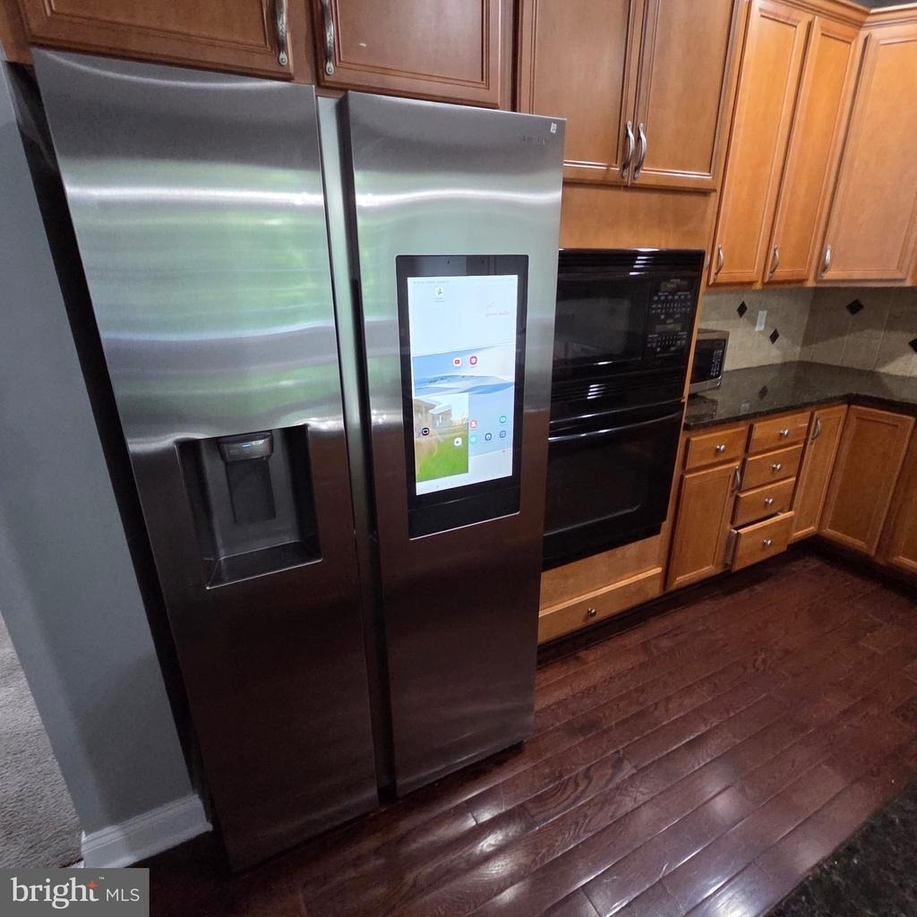 4121 Chariot Way - Photo 3