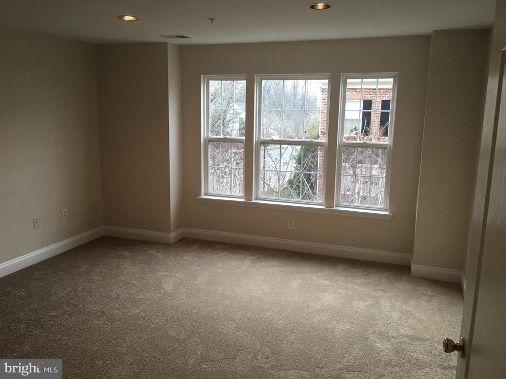 2122 Darcy Green Place - Photo 14