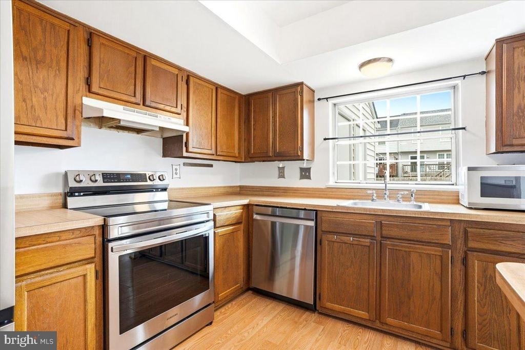 5735 Sunset View Lane - Photo 9