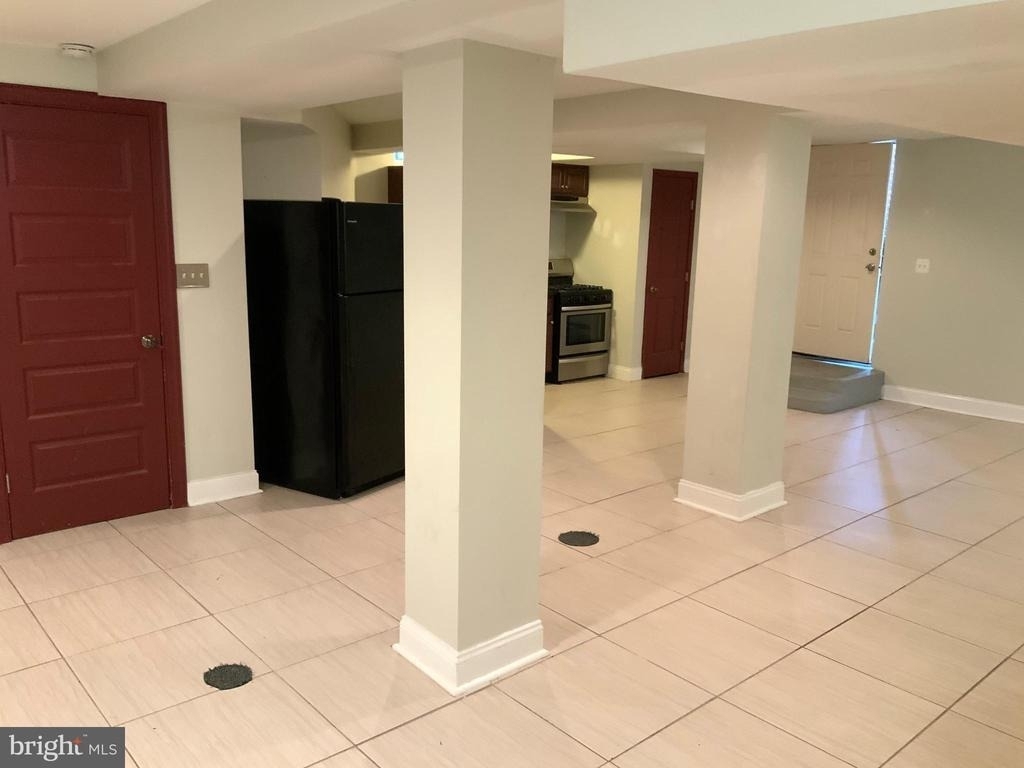 804 Hollins Street - Photo 7