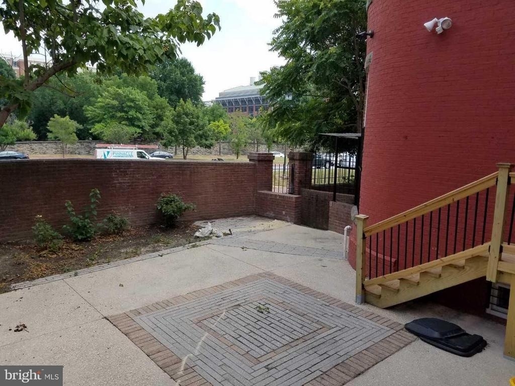 804 Hollins Street - Photo 17