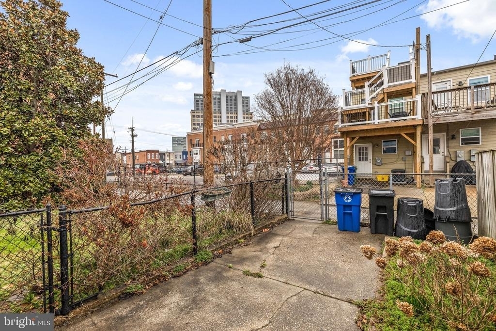 1437 Towson Street - Photo 21