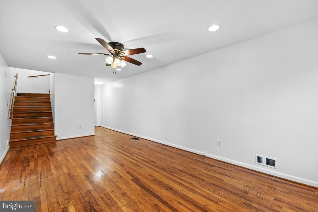 1437 Towson Street - Photo 2