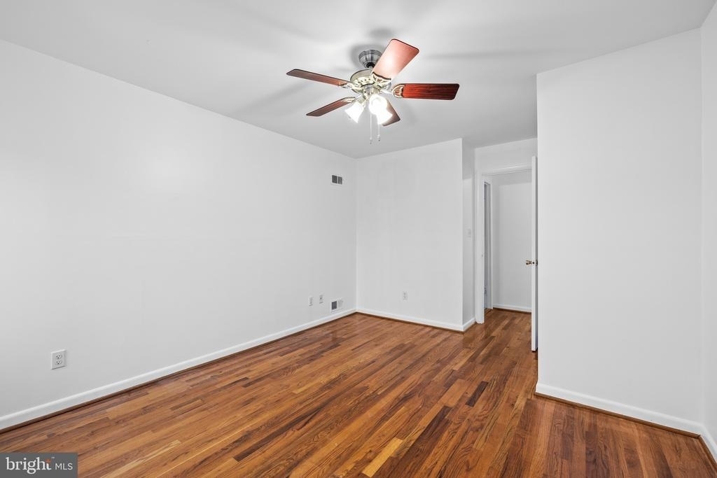 1437 Towson Street - Photo 11