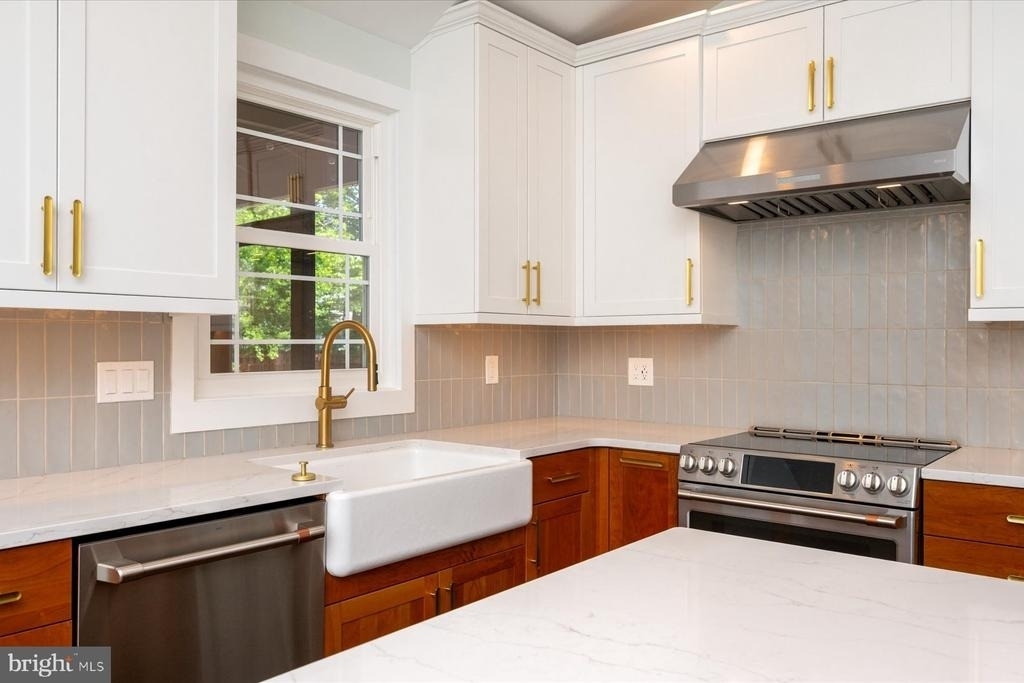 102 Sycamore Road - Photo 8
