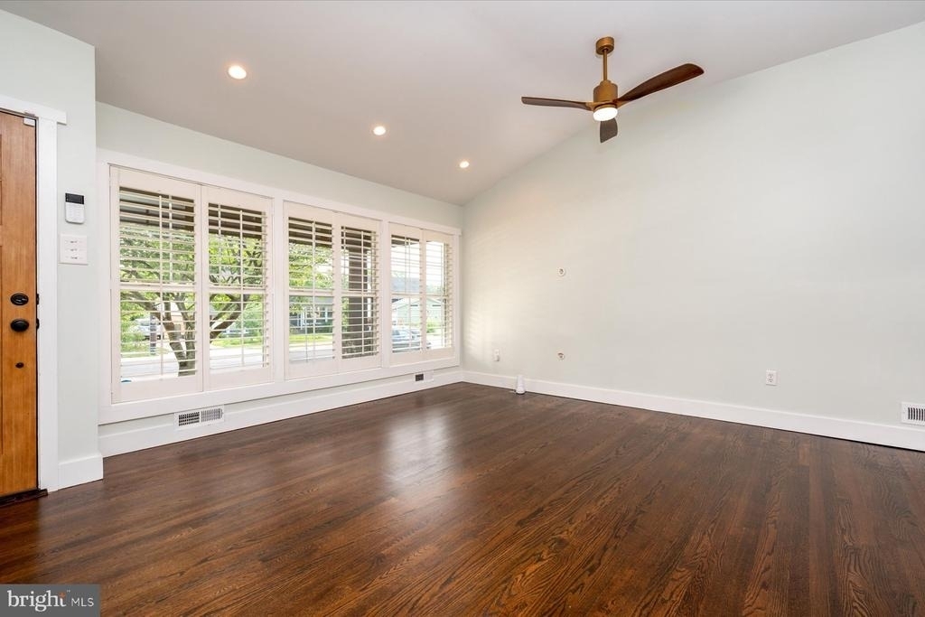 102 Sycamore Road - Photo 6