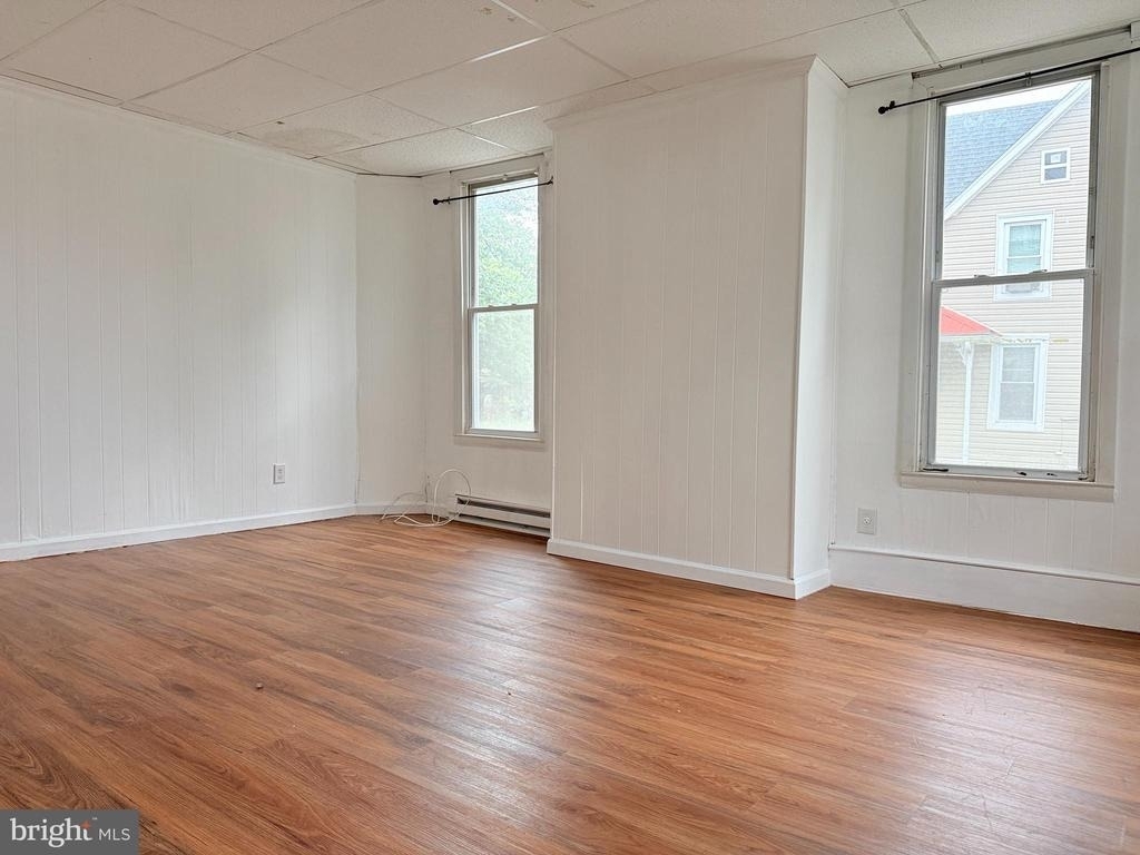 200 Se Se 2nd Street - Photo 2