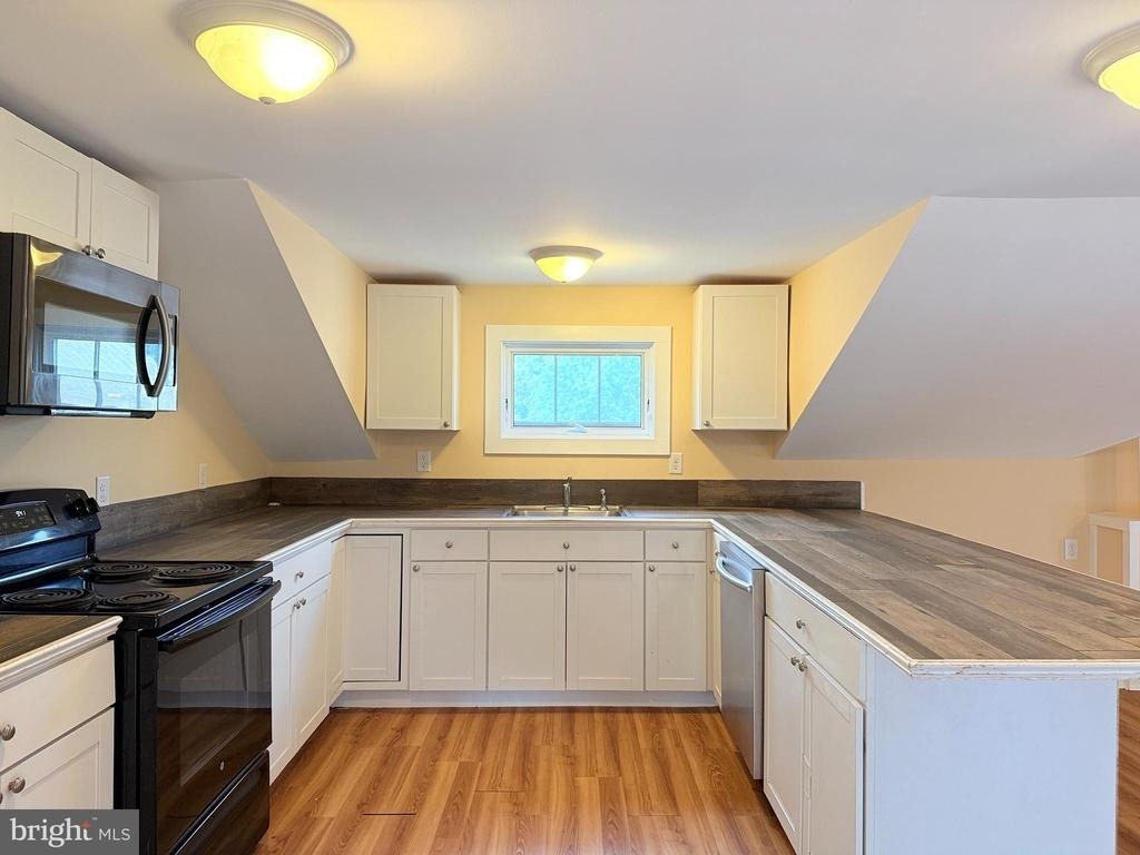 109 Nw Front St - Photo 2