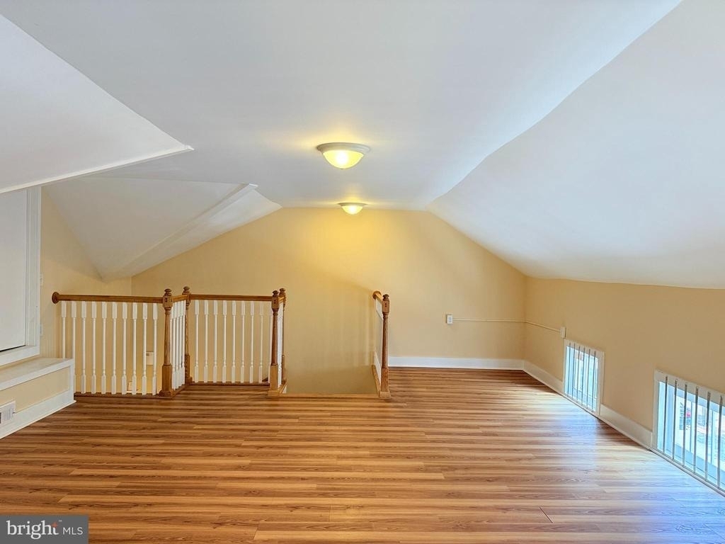 109 Nw Front St - Photo 3
