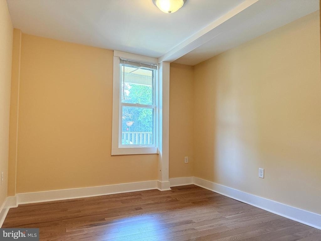 107 Nw Front Street - Photo 8