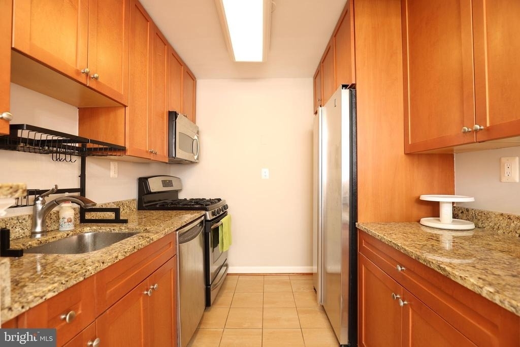 2725 39th Street Nw - Photo 5
