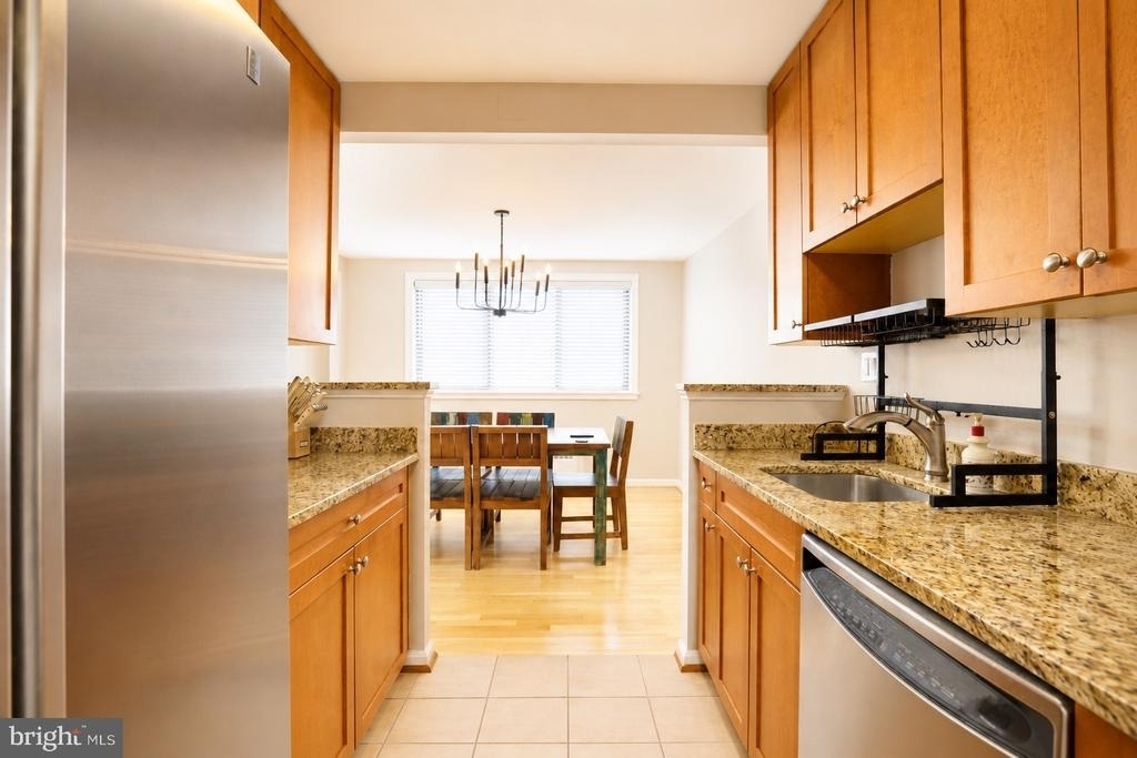 2725 39th Street Nw - Photo 4