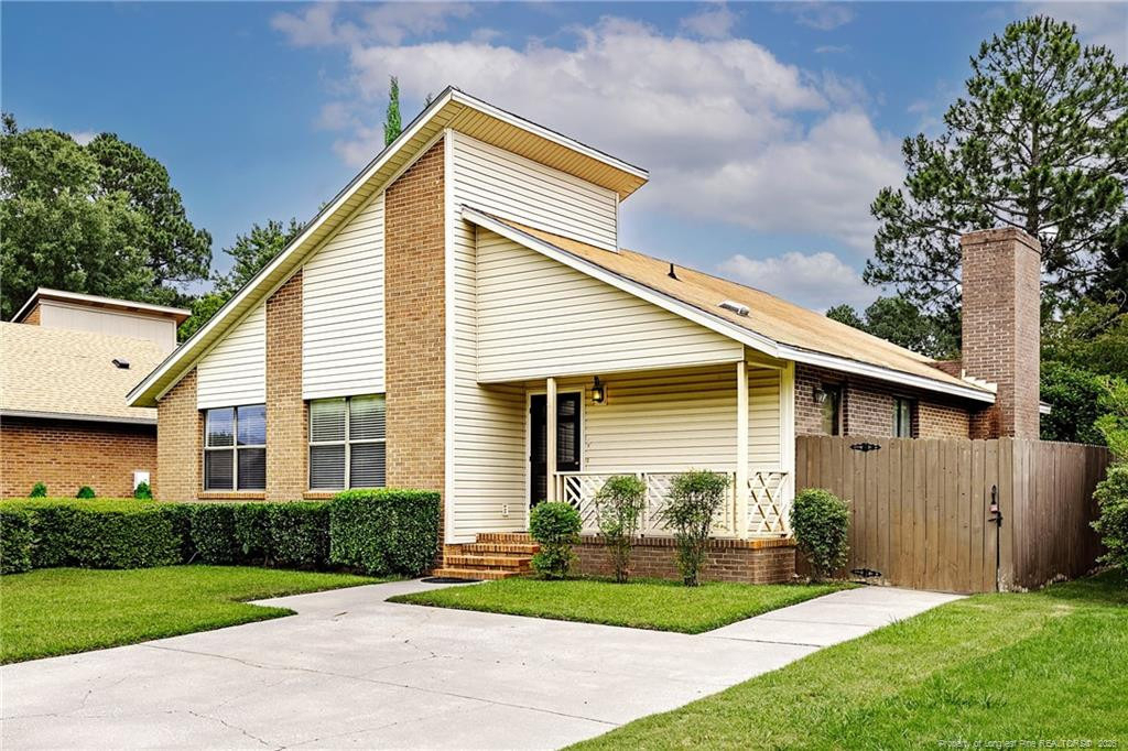 4607 Hoe Court - Photo 1
