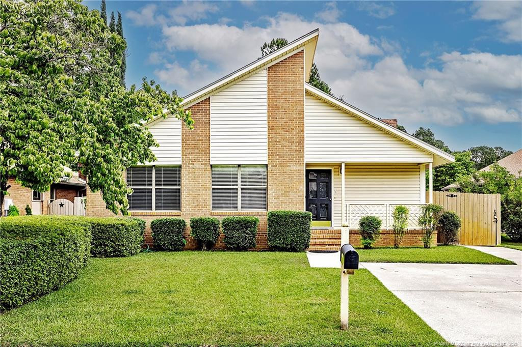 4607 Hoe Court - Photo 0