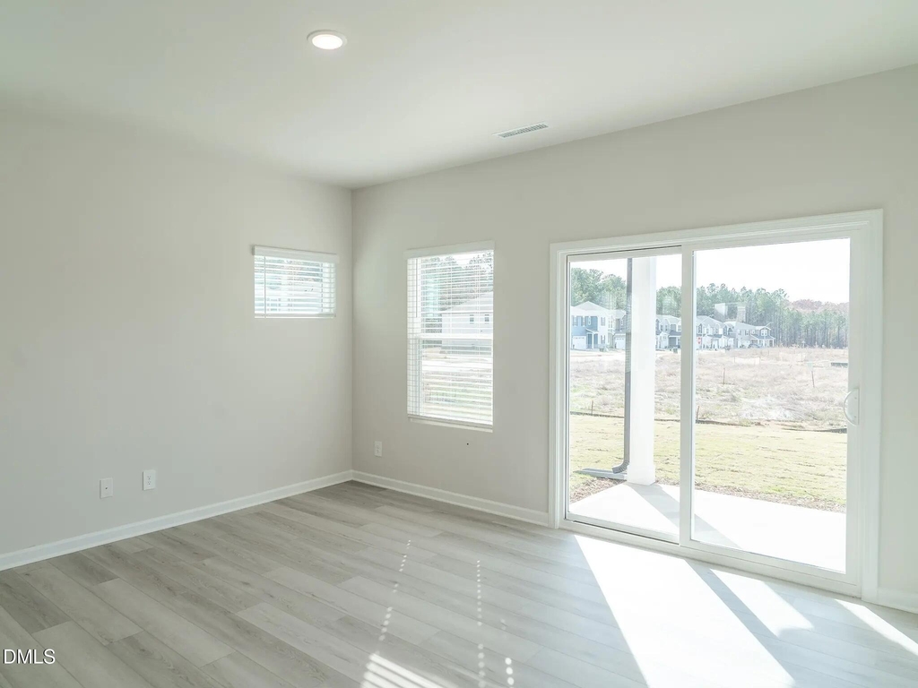 1016 St Lawrence Drive - Photo 8