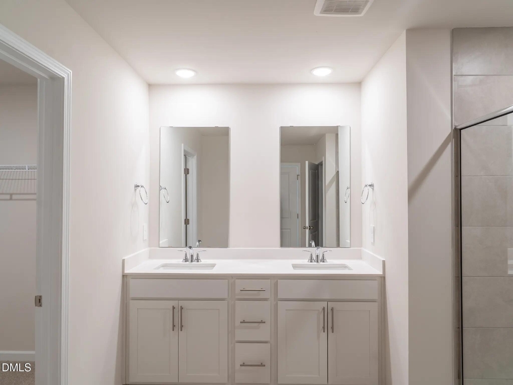 1016 St Lawrence Drive - Photo 13