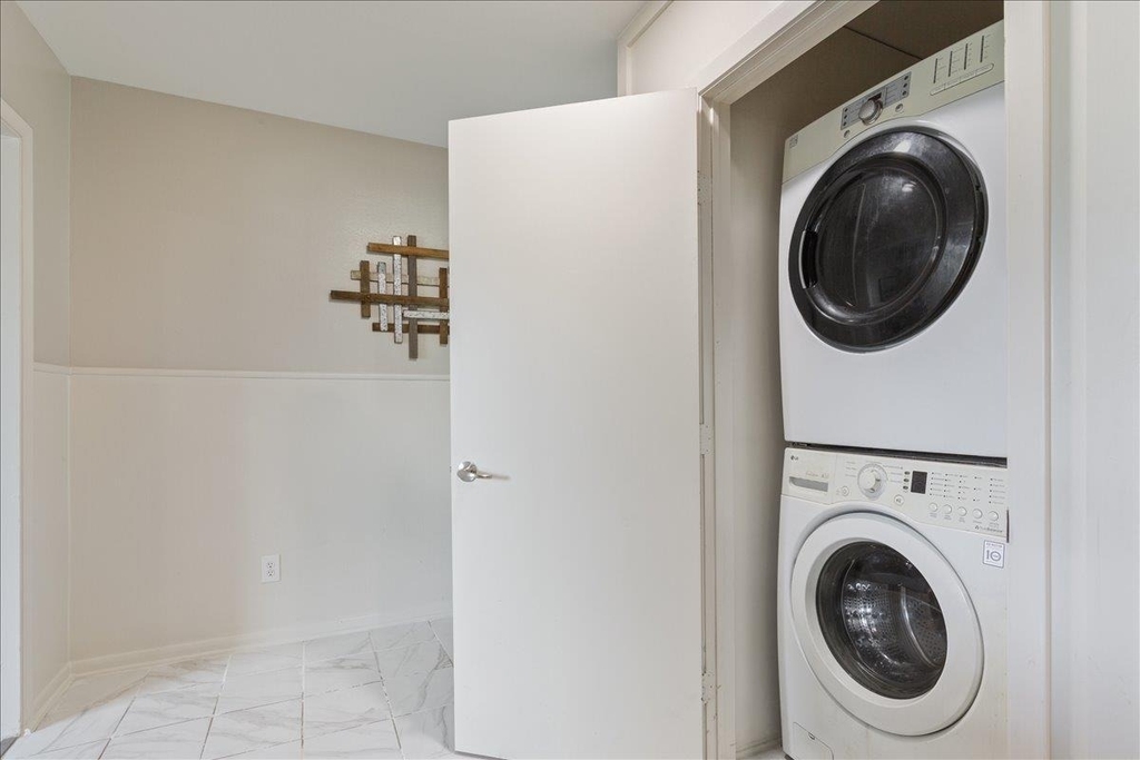 804 Ash St - Photo 13