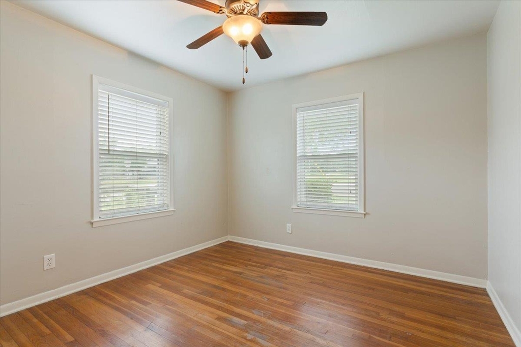 804 Ash St - Photo 9