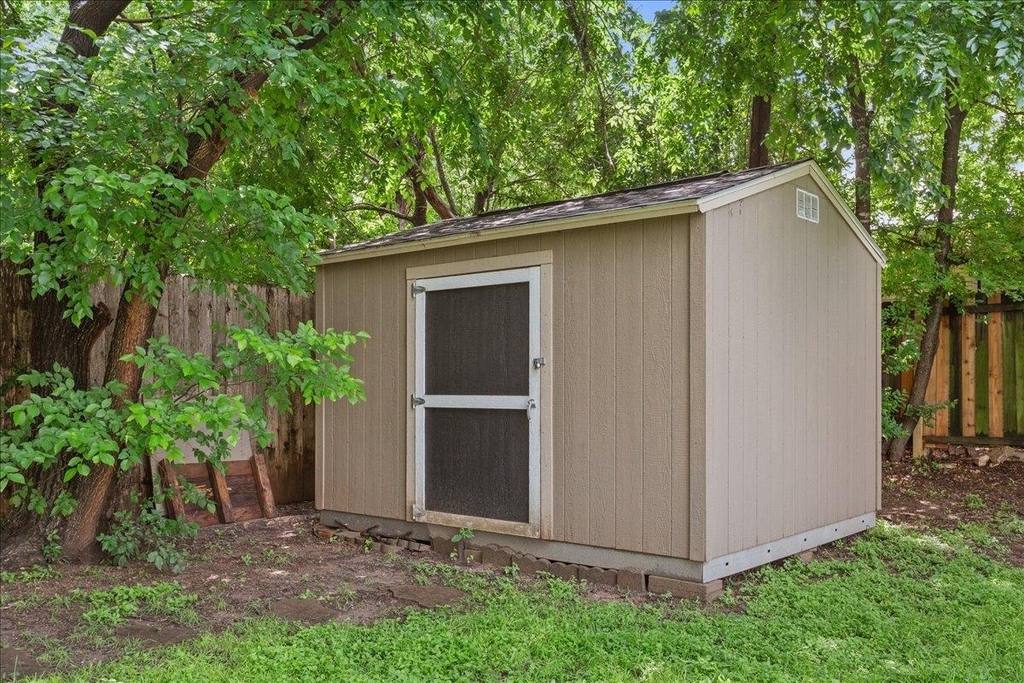 804 Ash St - Photo 20