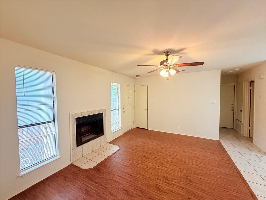405 Parkhill Cv - Photo 5