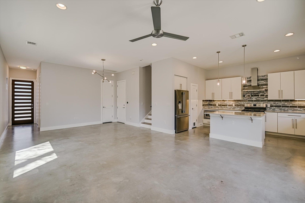 1131 Mason Ave - Photo 5