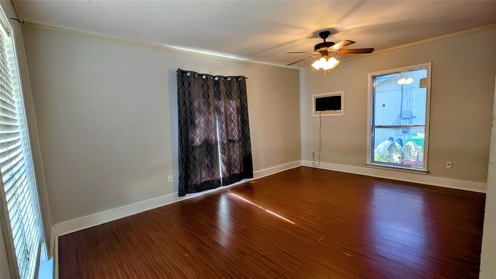 1108 Marlton St - Photo 2