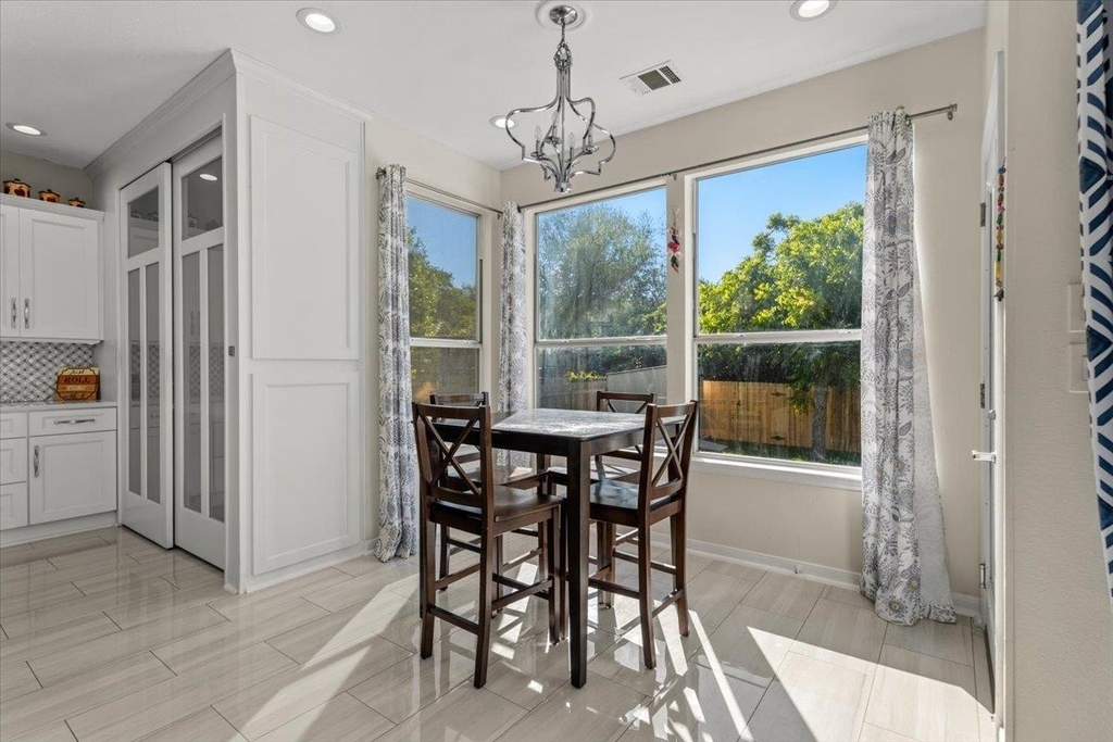 8503 Delavan Ave - Photo 16