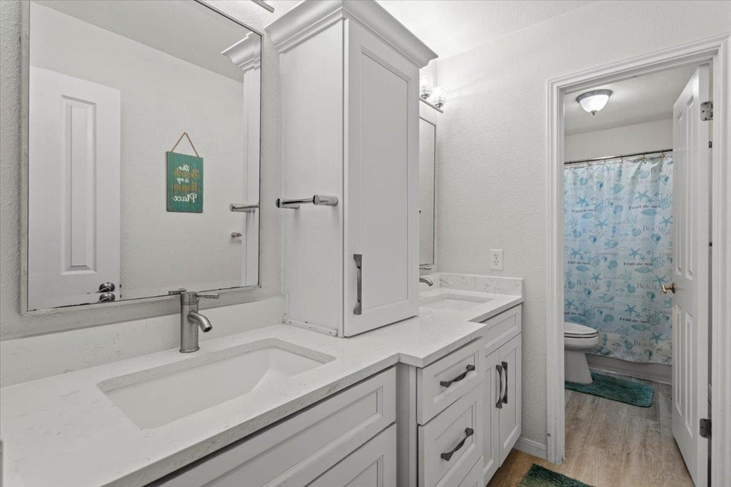 8503 Delavan Ave - Photo 23