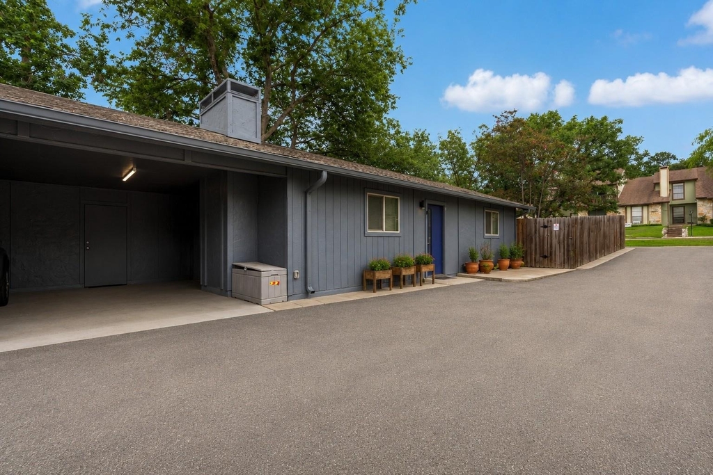 1706 Royal Hill Dr - Photo 19