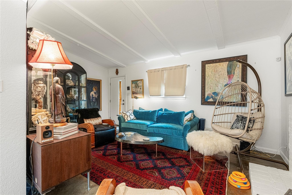 1706 Royal Hill Dr - Photo 4