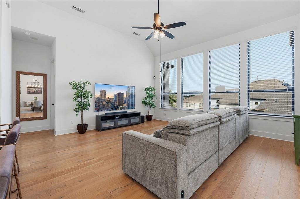 212 Texas Bluebonnet Trl - Photo 9