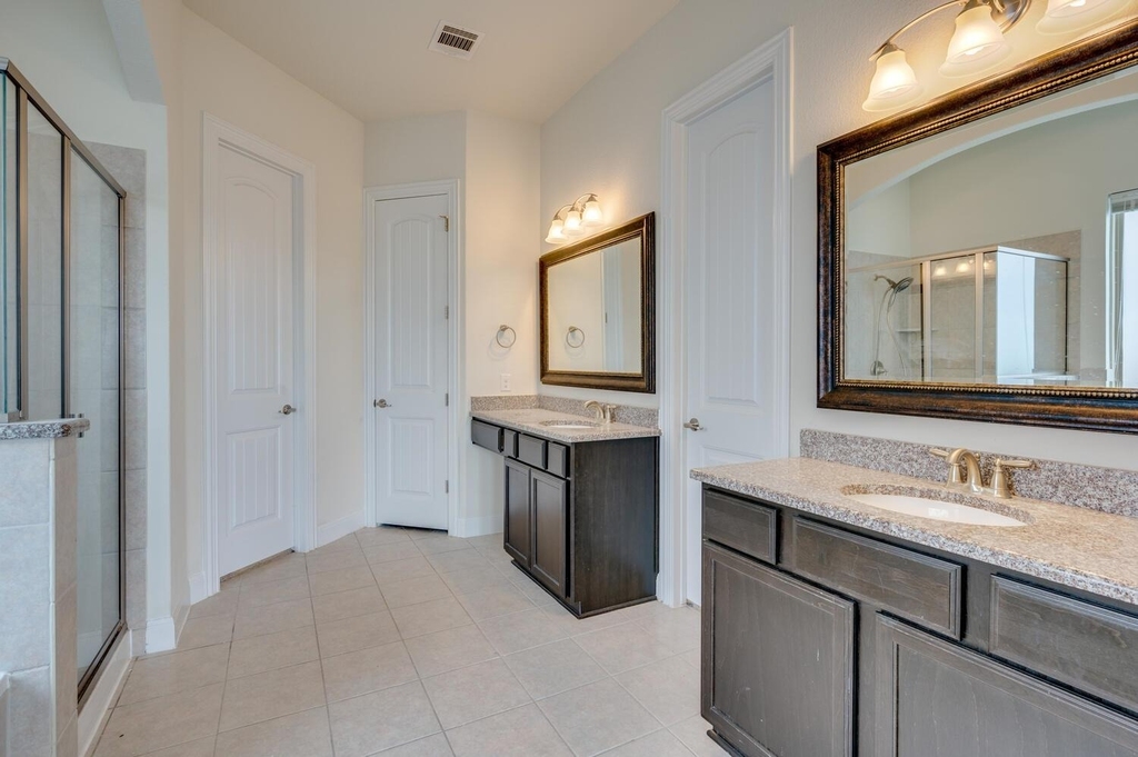 845 Richardson Ln - Photo 20