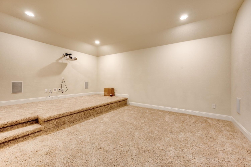 845 Richardson Ln - Photo 25