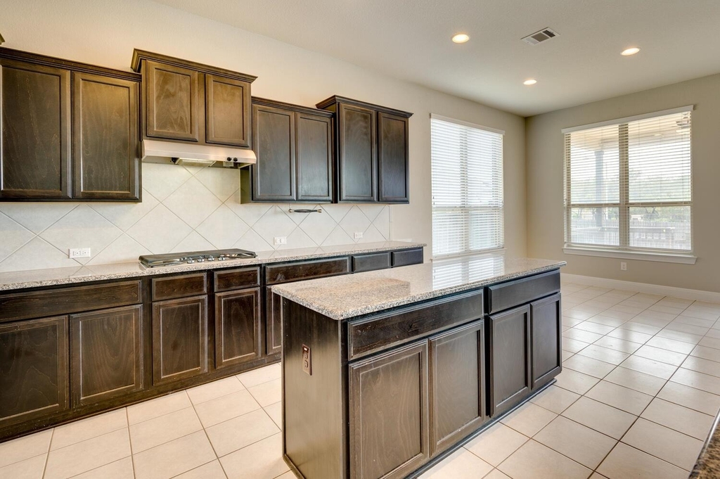 845 Richardson Ln - Photo 14
