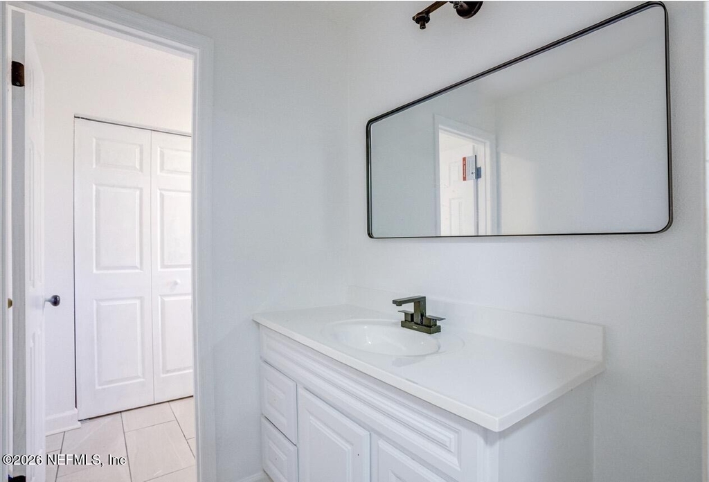 726 Plainfield Avenue - Photo 5
