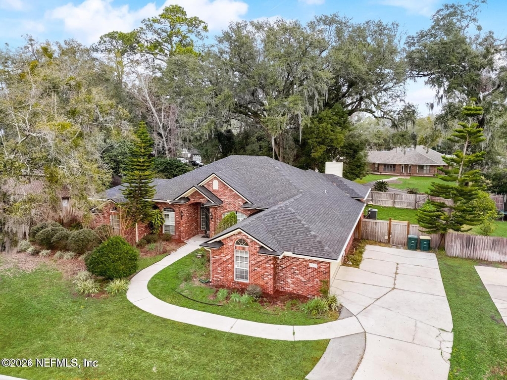 2569 Scott Mill Drive S - Photo 2