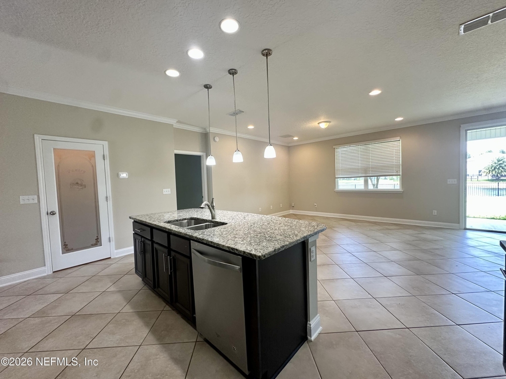 481 Shetland Drive - Photo 4