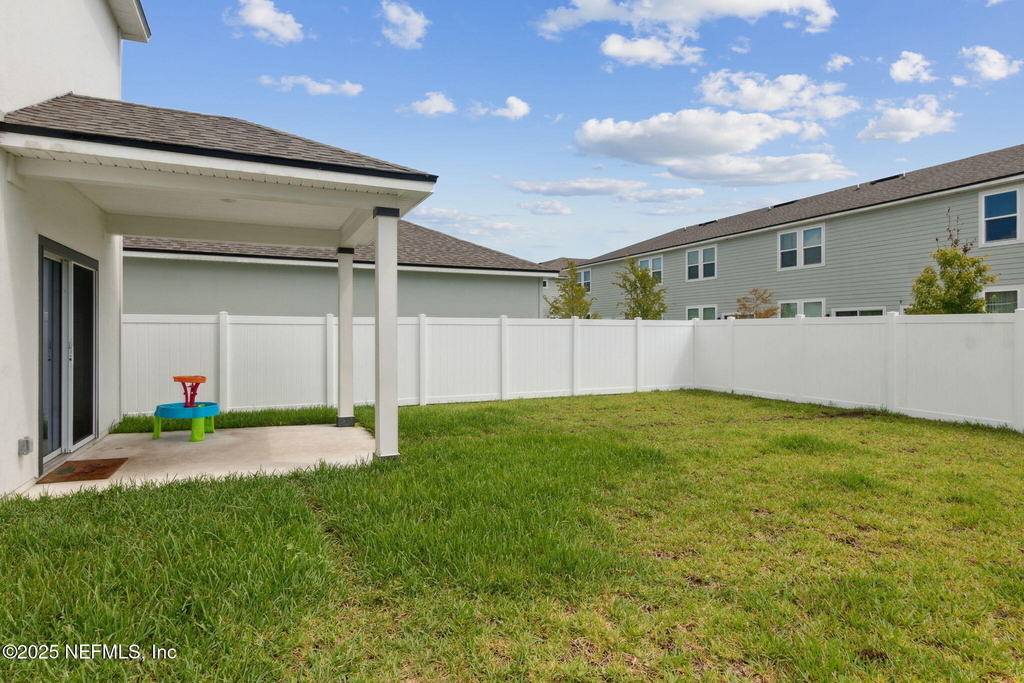 14753 Cashew Avenue - Photo 3