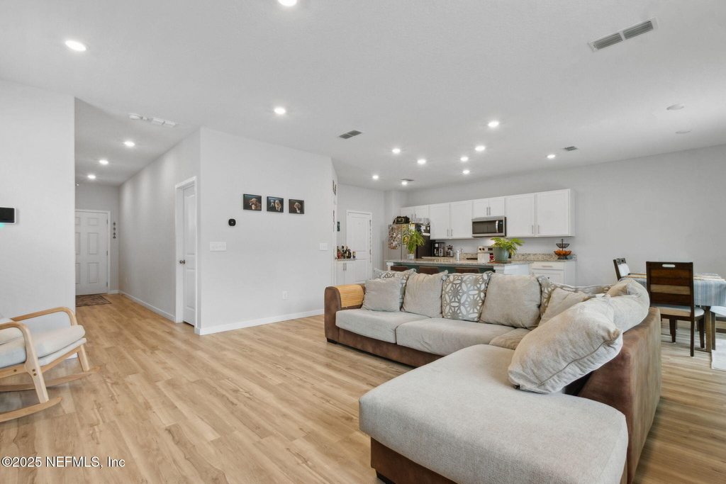 14753 Cashew Avenue - Photo 6