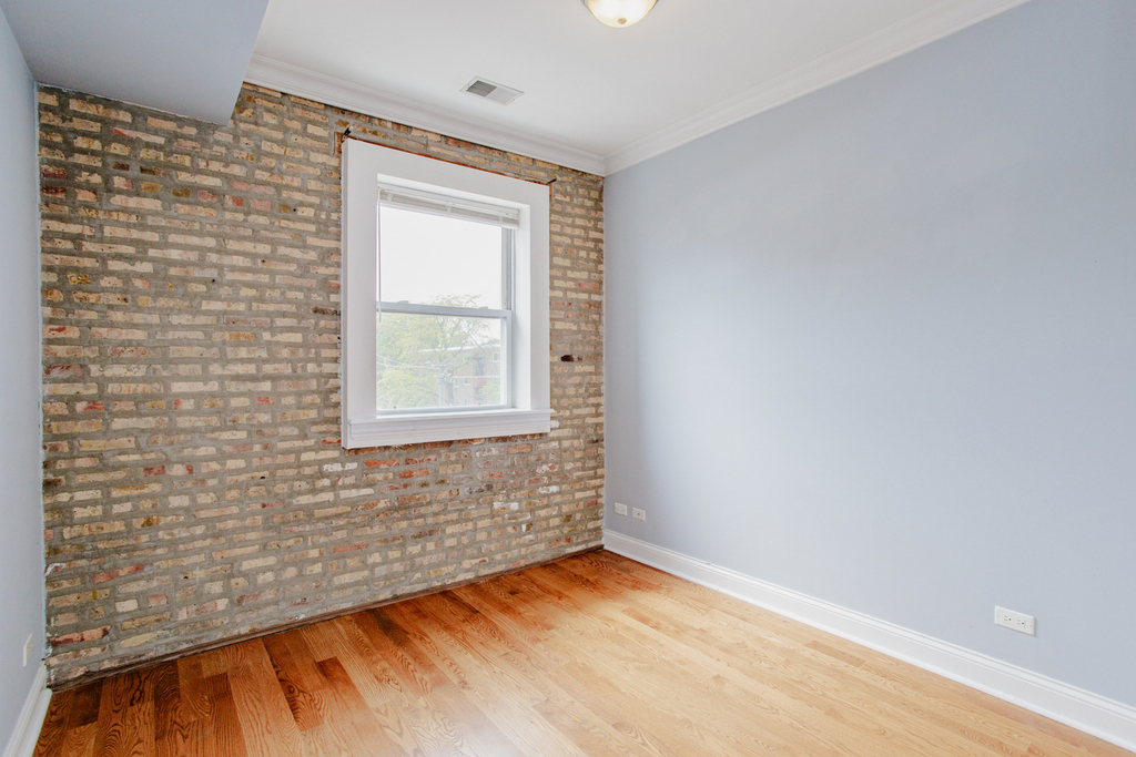 6150 N Ravenswood Avenue - Photo 9